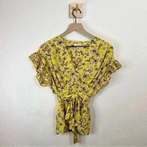 MAX STUDIO Yellow Floral V Neck Blouse with Ruffled Sleeves